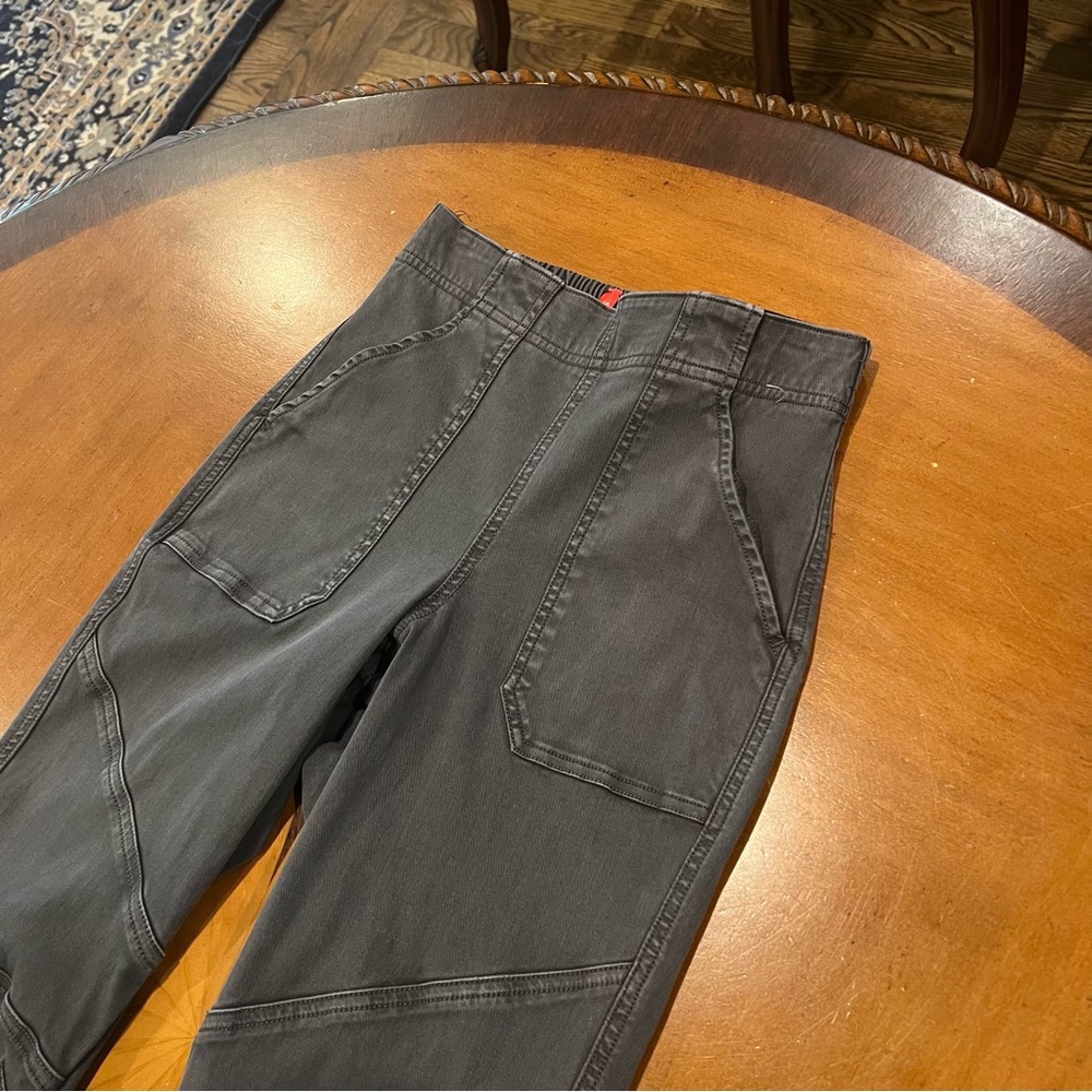 LIKE NEW Spanx Stretch Mid Rise Twill Joggers Washed Black XS Pull-On Utility - Picture 6 of 16